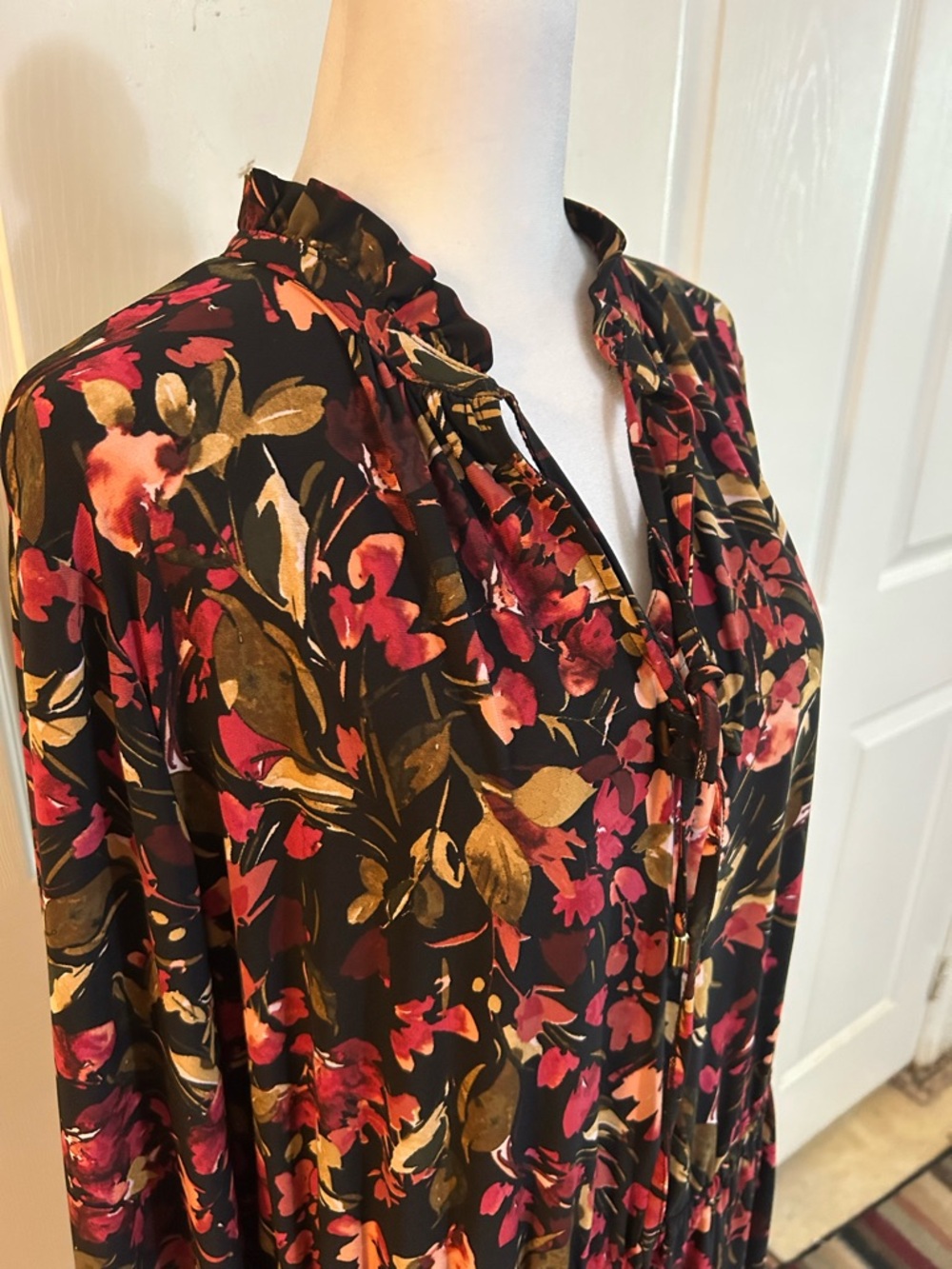 Anne Klein long sleeve dress, size 16 - Picture 2 of 5